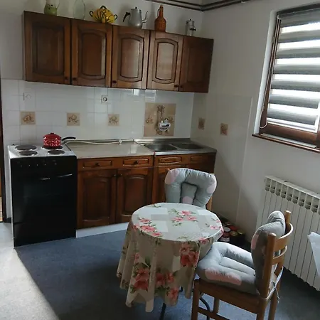 Quarto em Acomodações Particulares Rooms-zejnep