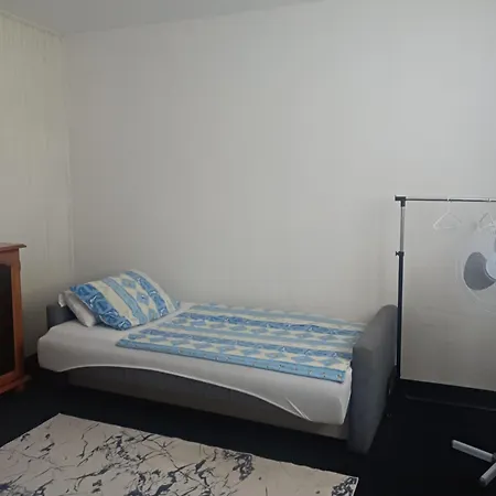 Δωμάτια σε οικογενειακή κατοικία Rooms-zejnep Σαράγεβο