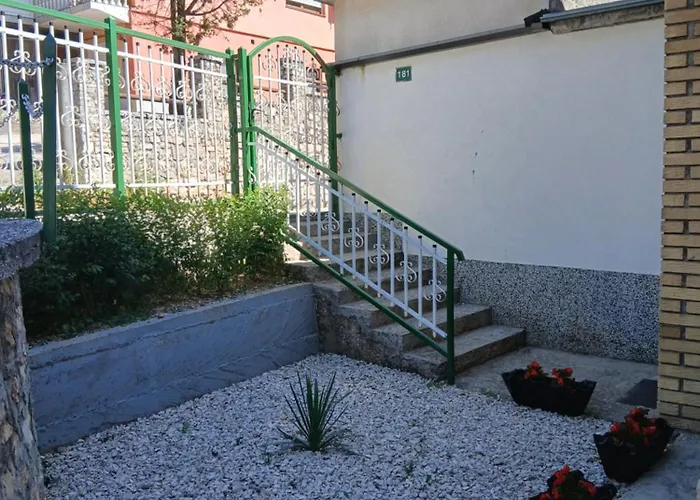 Rooms-zejnep Quarto em Acomodações Particulares *